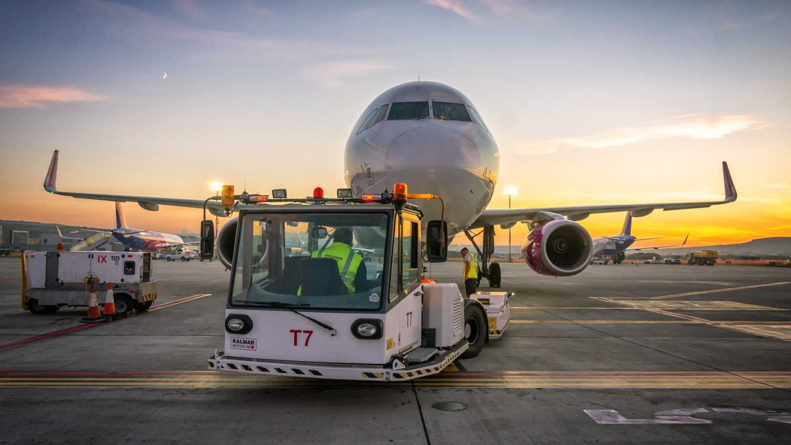 Meghosszabbítanák a kifutópályát, elterelnék a Szamost | Fotó: Aeroportul Internațional Avram Iancu Cluj/Facebook