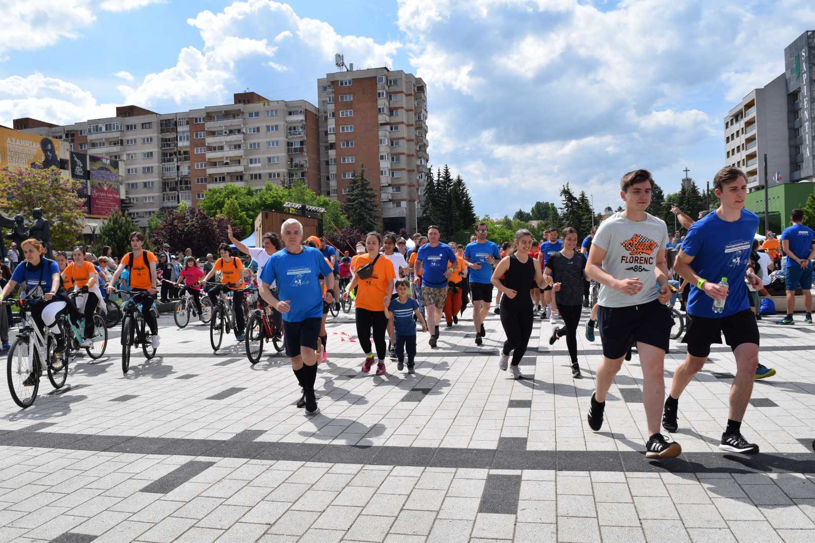 Évről-évre sok százan futnak, bicikliznek, vagy éppen sétálnak valamely projekt támogatása érdekében | Fotó: Farkas Endre