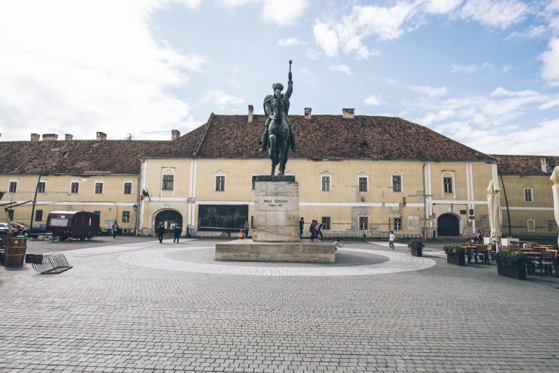 Az Erdélyi Fejedelemség központjának számító ingatlanegyüttes épületszárnyát 7,3 millió euróból restaurálják | Fotó forrása: albaiuliaqr.ro