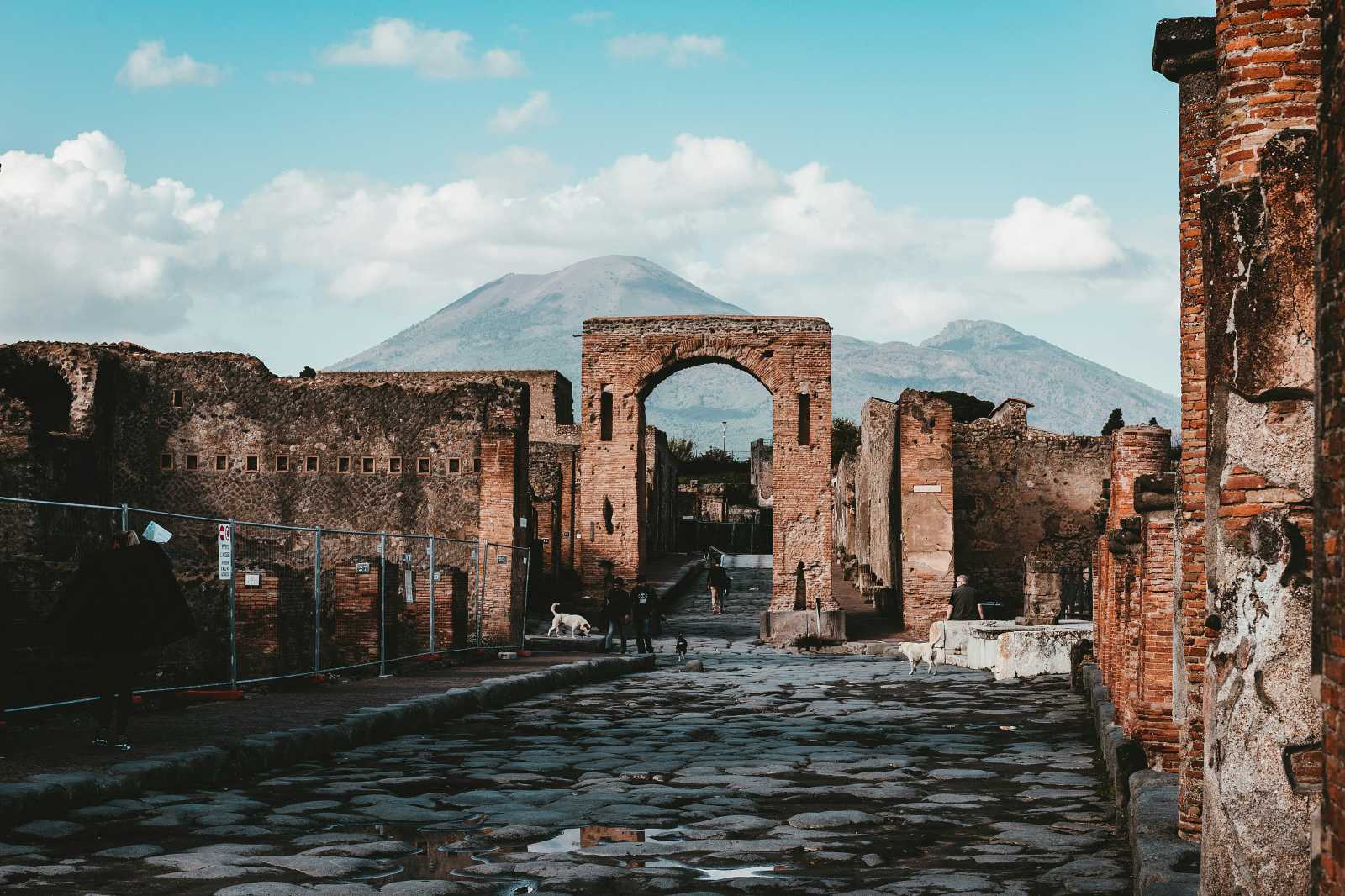 Pompeji egyharmada még mindig a megkövült rétegek alatt fekszik | Fotó: Unsplash
