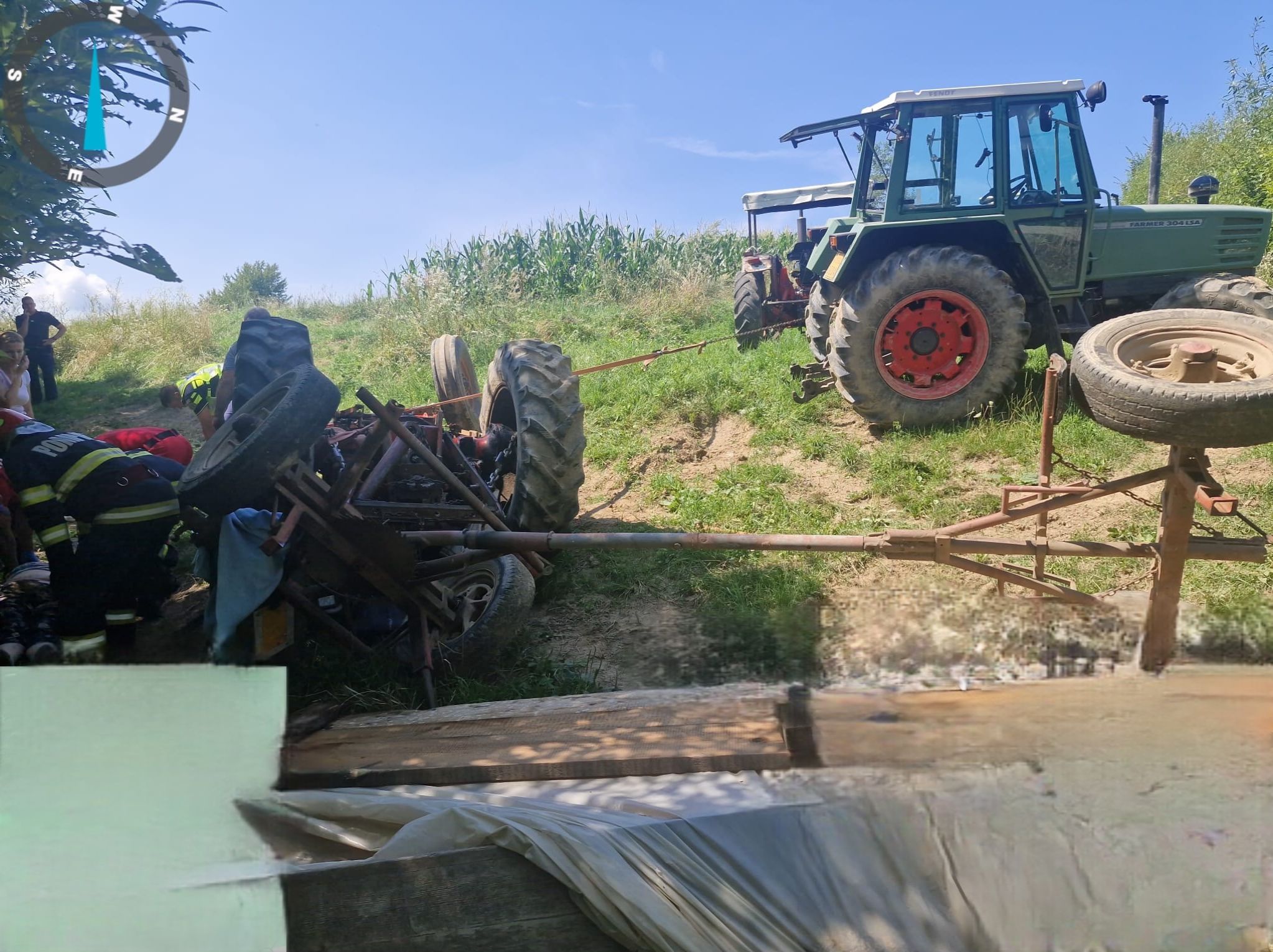  Traktor alá szorult egy nő Dédán |  Fotó: Maros Megyei Katasztrófavédelmi Felügyelőség