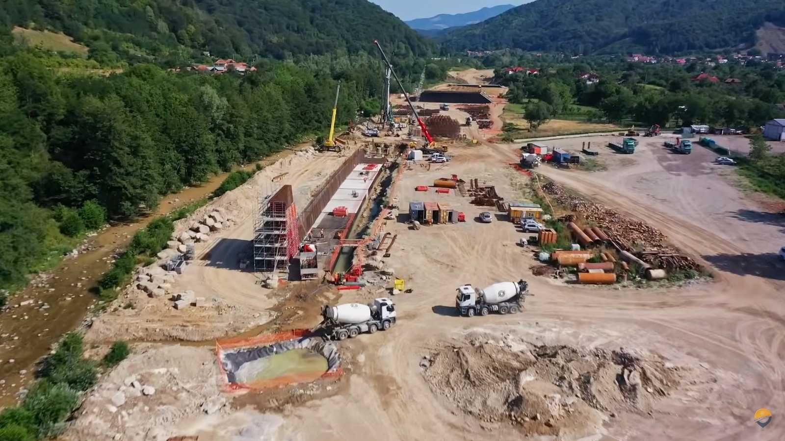 Folyik a munka a Déli-Kárpátokban | Fotó: Facebook/Pro Infrastructura
