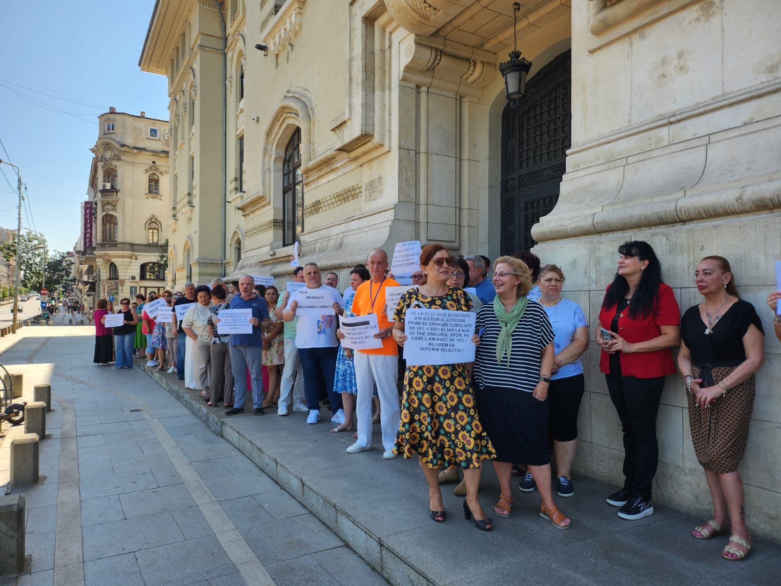 A szakszervezeti tagok több ízben is tiltakoztak az elmúlt időben | Fotó: FNSA/Facebook