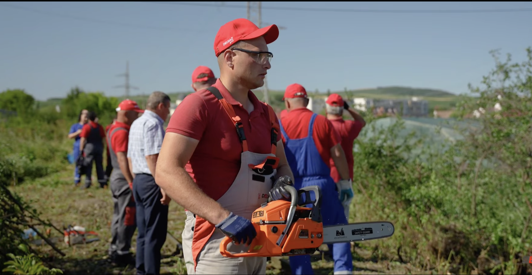 Előkészítik a Velo Rail kiépítésére szükséges terepet | Fotó: Mezőrücs polgármesterének Facebook oldala - képernyőmentés