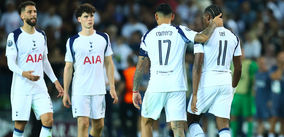 Telt támadják a szurkolók | Fotó: a Tottenham hivatalos honlapja