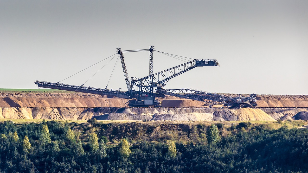Felszíni lignitkitermelés. Fotó: Pexels
