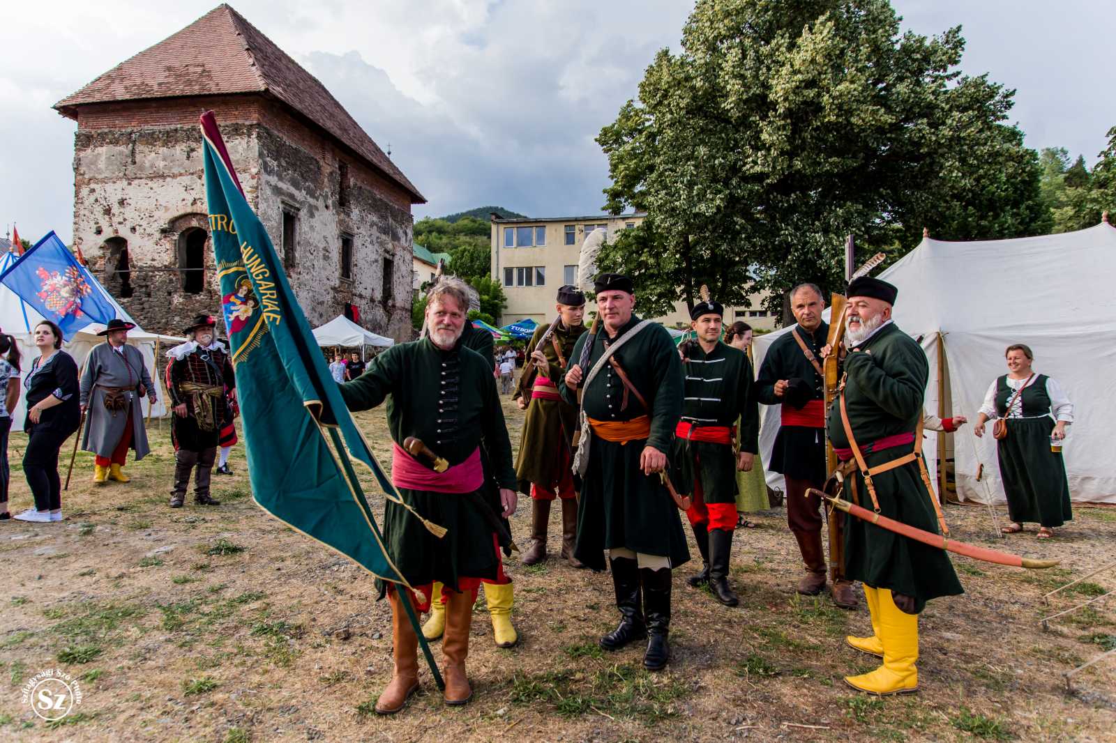 A korhű jelmezekkel hozzájárultak a hangulat megteremtéséhez | Fotó: Kulcsár Mária