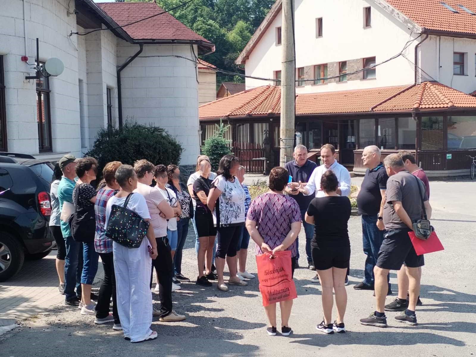 Júniusban egy kisebb megmozduláson a A SAL SIND SRL alkalmazottai vártak válaszokat - hiába | Fotó: Farkas Endre