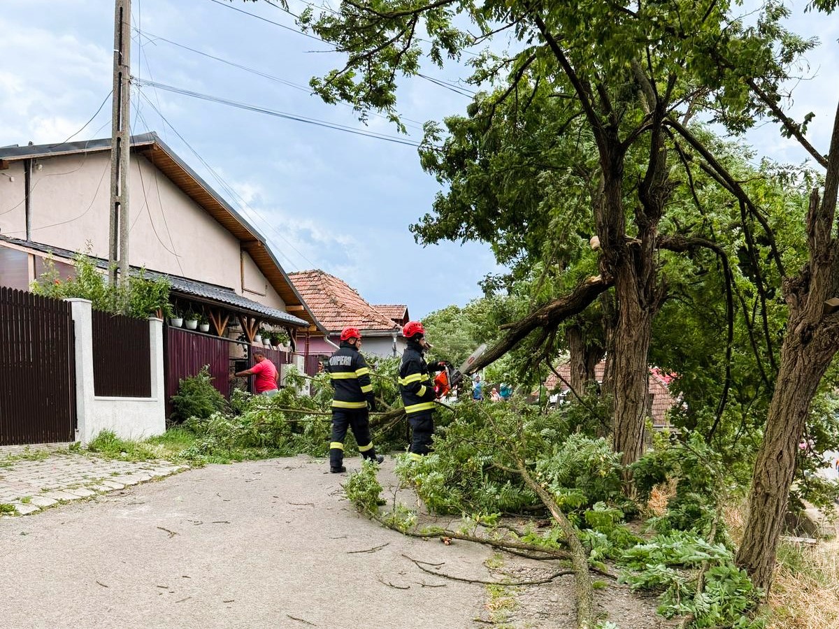 Az ország számos pontján okozott károkat a vihar – Sokat tehetünk a biztonságunkért | Fotó: Katasztrófavédelem (ISU)
