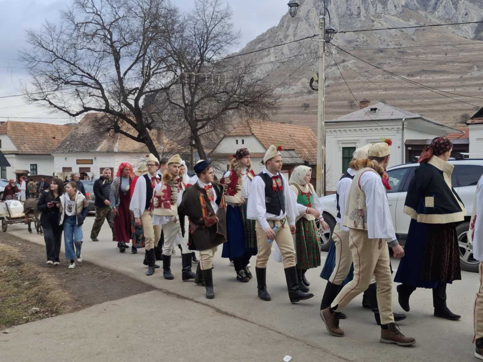 Gazdag hagyományok. Farsangtemetés Torockón | Fotó: Basa Emese