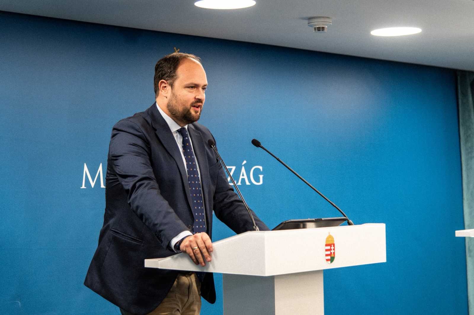 Elosztották a támogatást | Fotó: Nacsa Lőrinc Facebook-oldala