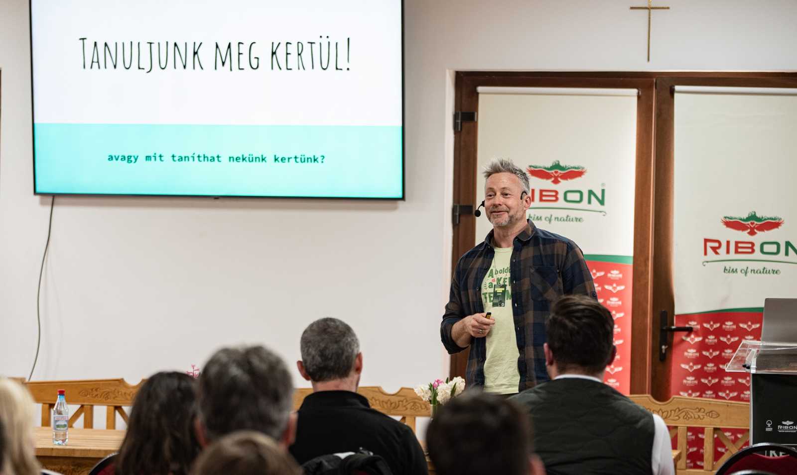 McMenemy Márk több éven át kísérletezett, mire megértette a kert titkát | Fotó: Létai Tibor