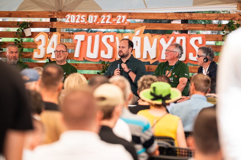 Az erdélyi szabadegyetem számos nemzetpolitikai intézkedés, kormányzati program bölcsője volt 