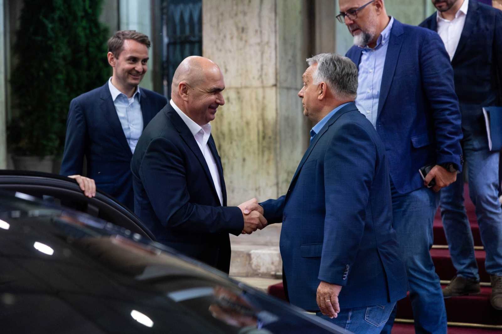 Meghívta Bolojant Orbán Viktor Budapestre. | Fotó forrása: Guvernul Romaniei / Facebook