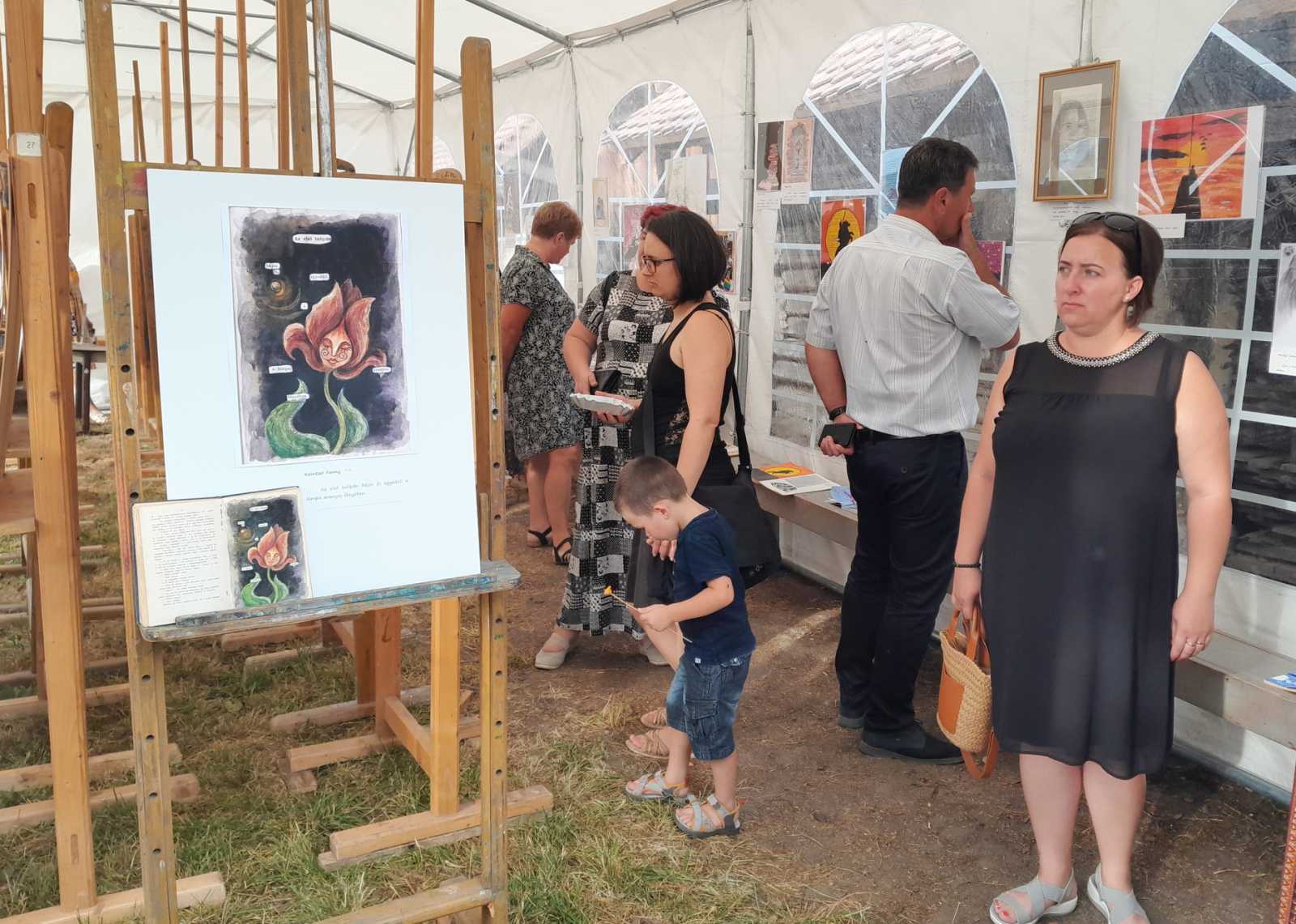 Tavaly az idősebb korosztály festményeiből nyílt kiállítás | Fotók: Bögöz Községi Könyvtár