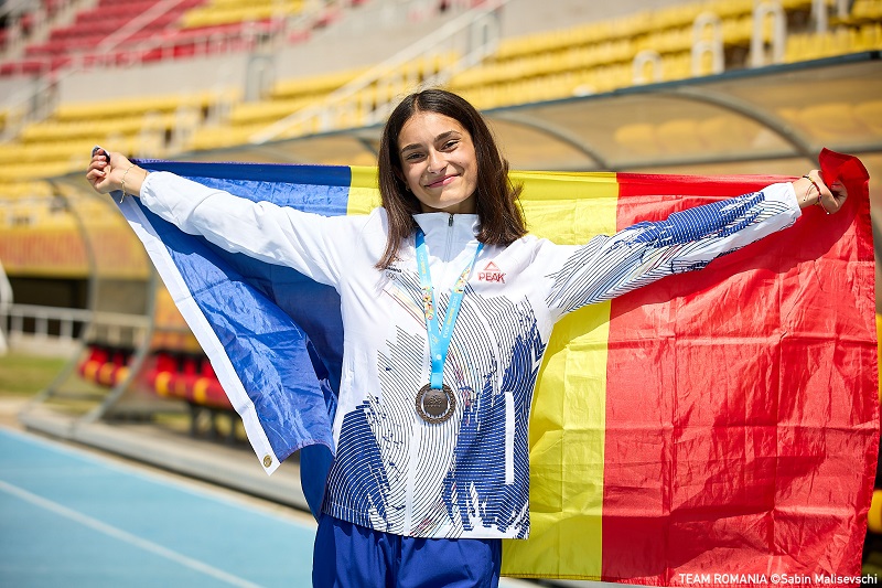 Lena Maria Ionescu  a román csapat utolsó érmét szerezte hármas ugrásban | Fotó:  Román Olimpiai-és Sportbizottság hivatalos oldala