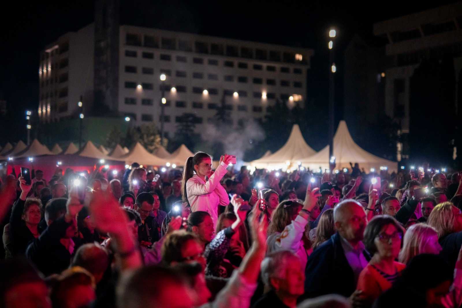 A koncertek mindig nagy tömeget vonzanak | Fotók: Csíkszereda városháza