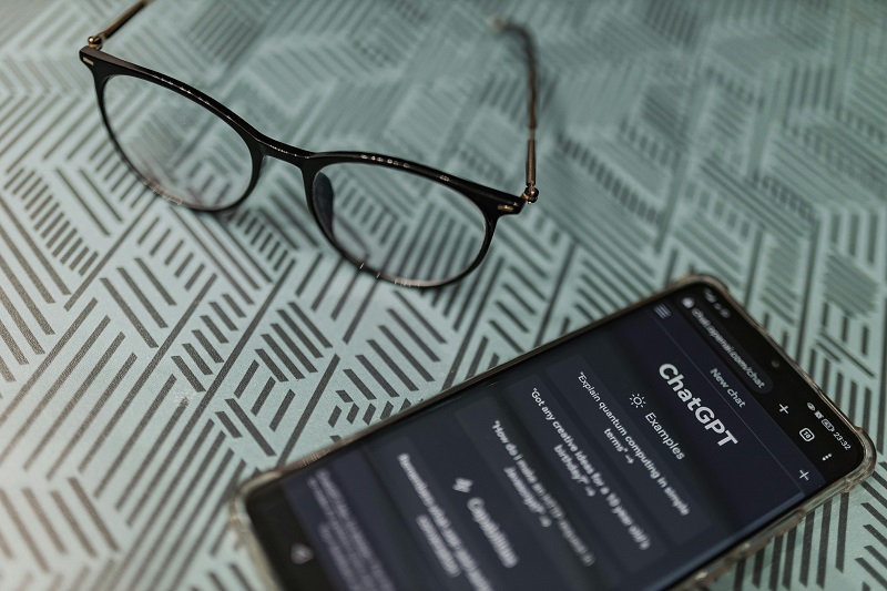 Tanít, nem csupán válaszokat ad. | Fotó: Pexels