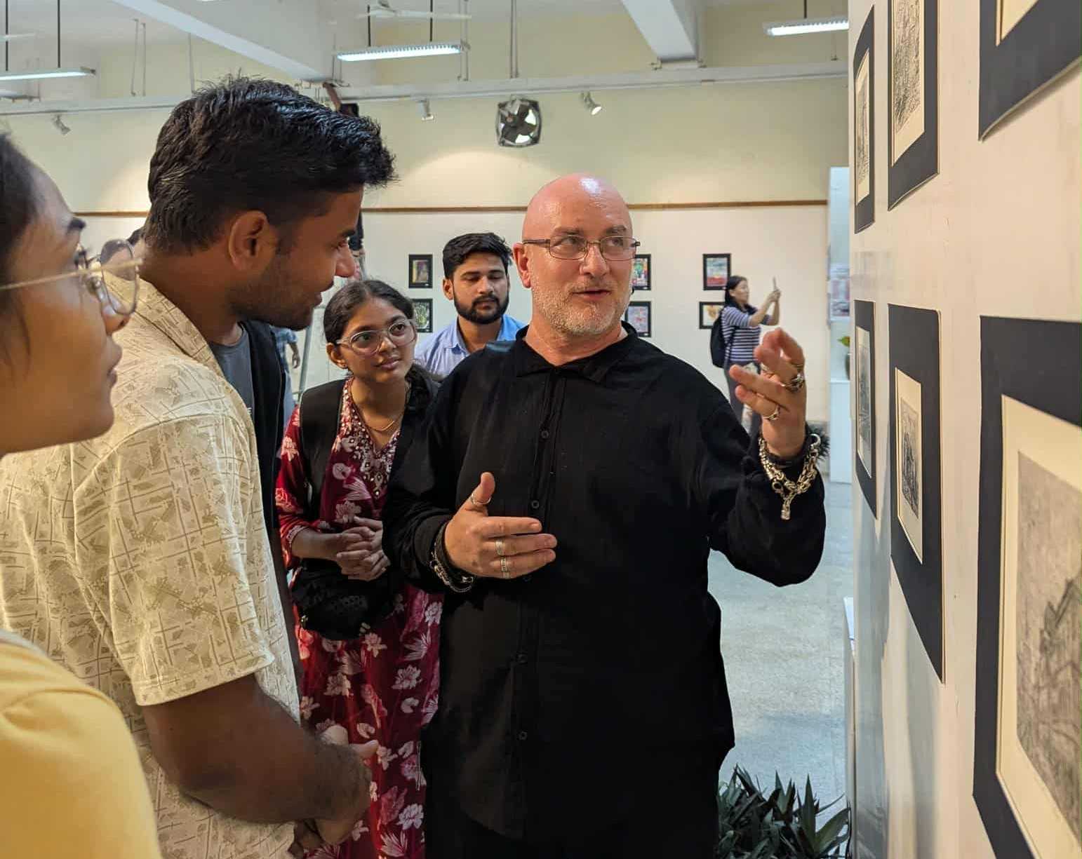 Száz ország száz művészének száz alkotása mutatkozott be | Fotó: Inter-Art Alapítvány 