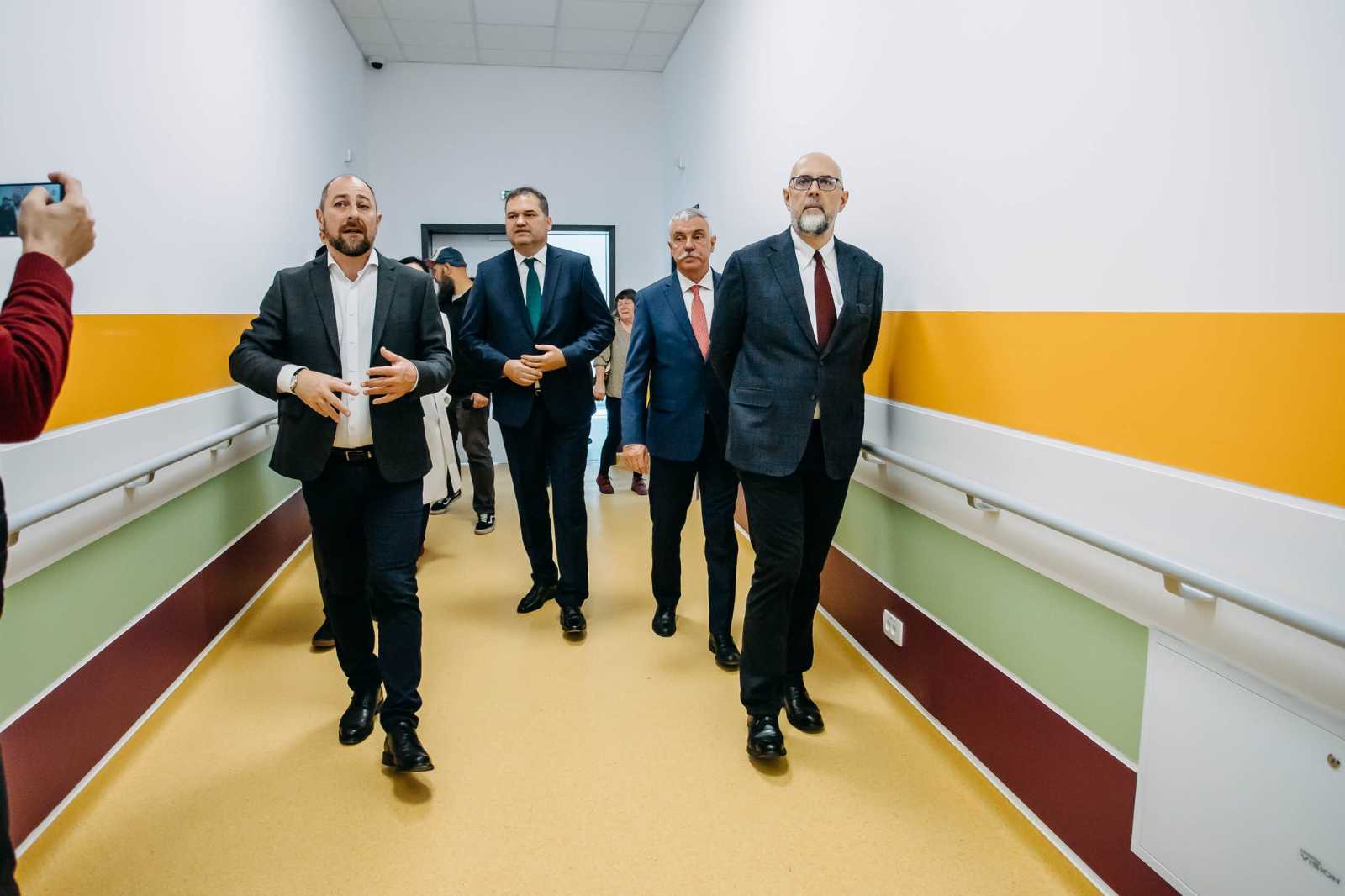 Az új épületben a korszerű eszközökkel javítani és bővíteni tudják az eddigi egészégügyi szolgáltatásokat. | Fotó: Csulak Zoltán