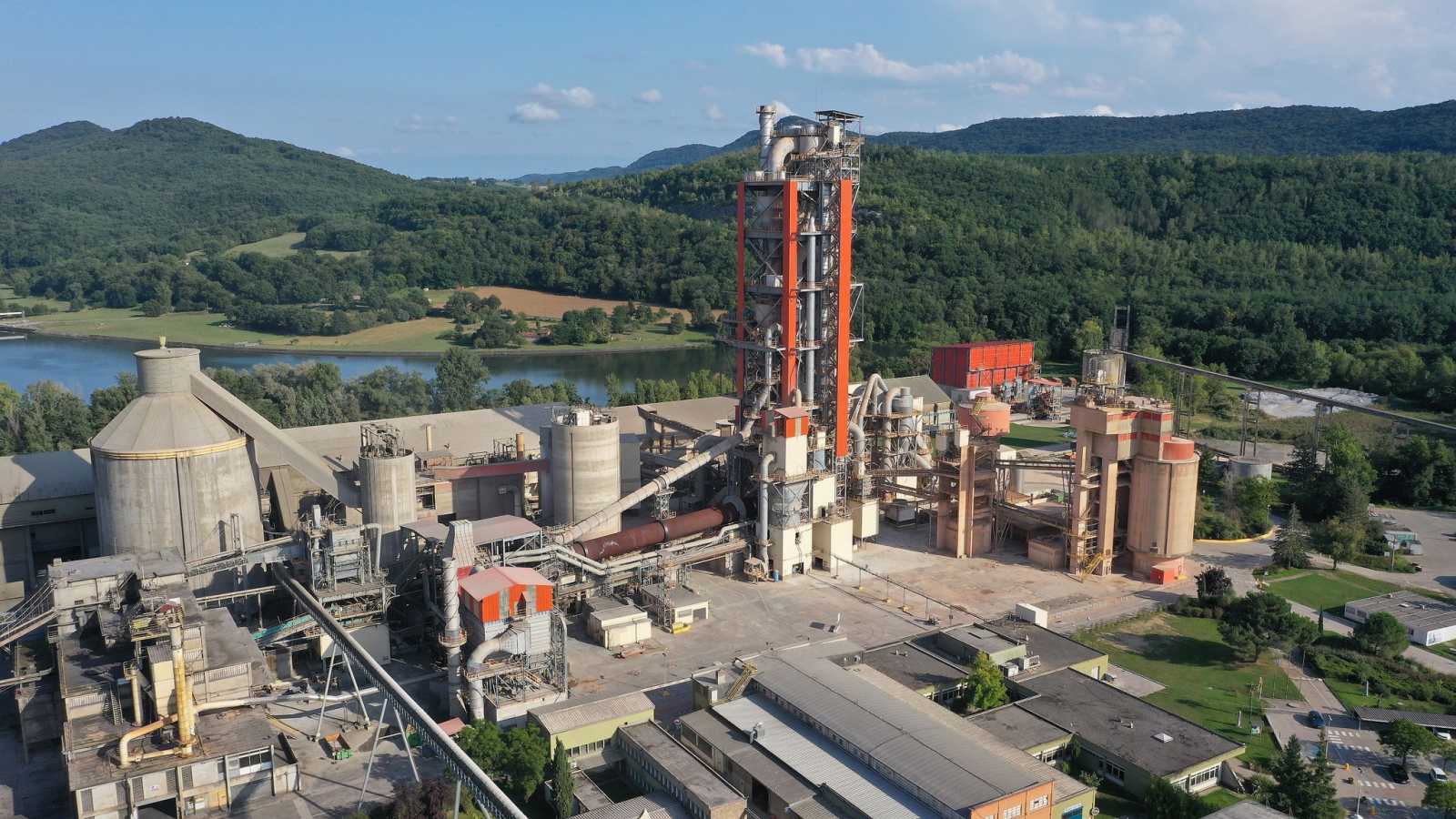 A Holcim egyik cementgyára | Fotó: Facebook/Holcim