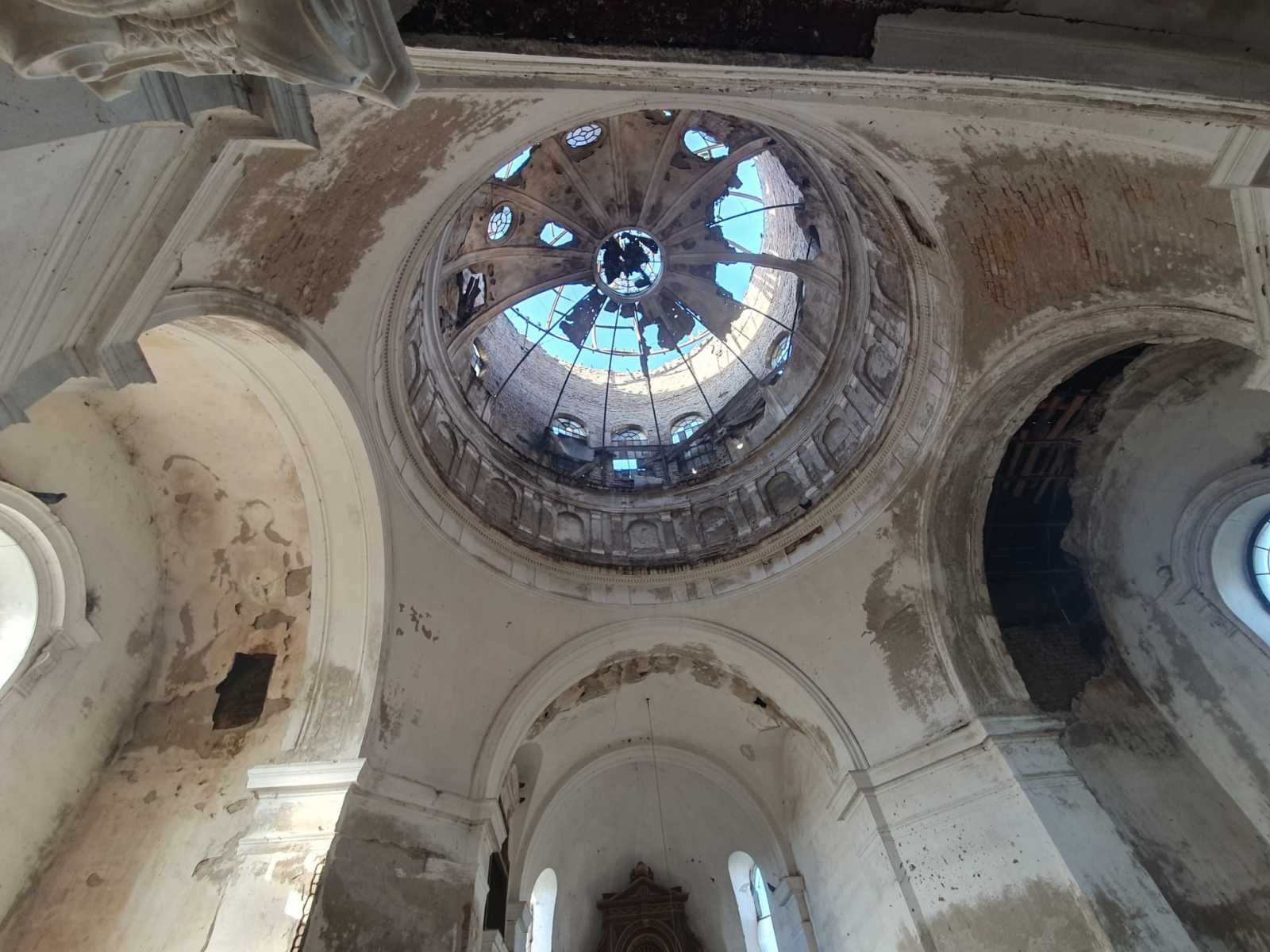 Bekandikál az ég a kupolán keresztül | A szerző felvétele