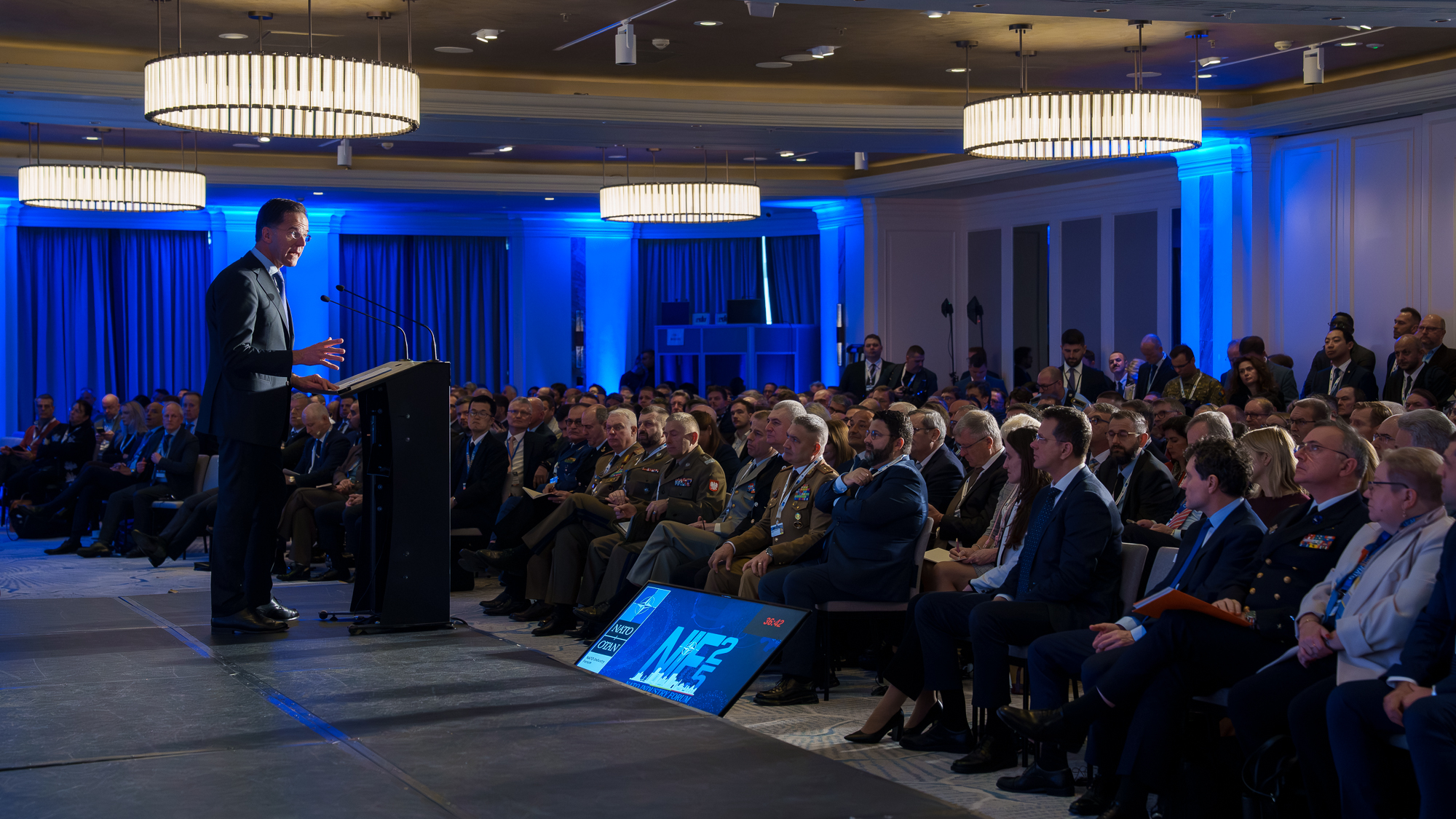 Mark Rutte Romániáról szólva nagyra értékelte, hogy 2030-ra a GDP 3,5 százalékára növeli a védelmi kiadásait Fotó: presidency.ro