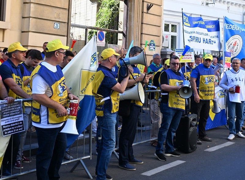 Figyeljenek arra, hogyan tüntetnek | Fotó: Spiru Haret Tanügyi Szakszervezet Facebook oldala