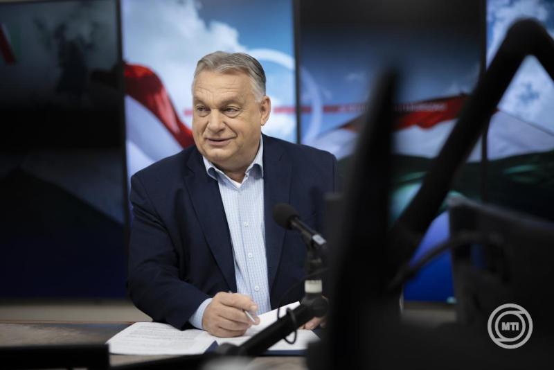 Orbán Viktor elmondta, majd csak a megbeszélés után tud válaszolni arra a kérdésre, mi kell ahhoz, hogy meg lehessen győzni Trump elnököt, hogy Magyarországnak mentességet kell kapnia a szankciók alól Fotó: MTI