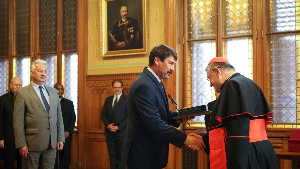 Dominik Duka magyar állami kitüntetésben részesül 2018. május 23-án l Fotó: Magyar Kurír