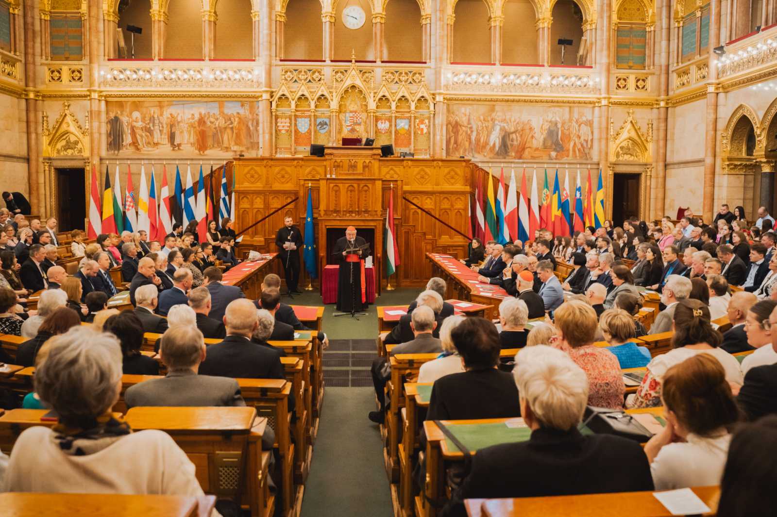 Dominik Duka Esterházy Jánost méltatja az Országházban 2025. március 7-én l Fotó: Rákóczi Szövetség