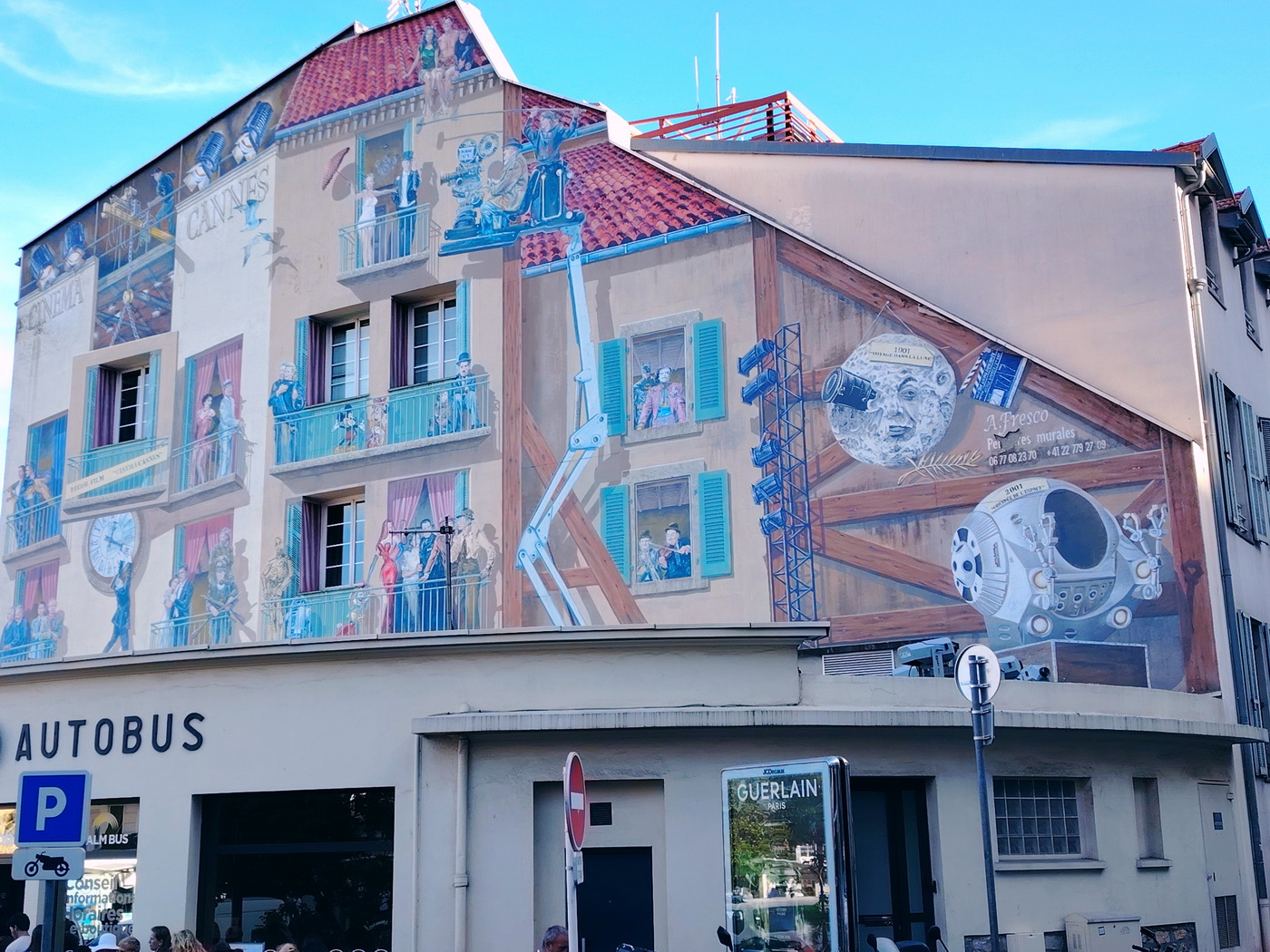 A mozitörténet nagy pillanatai – egyetlen falra sürítve | Fotó: Szász Csaba