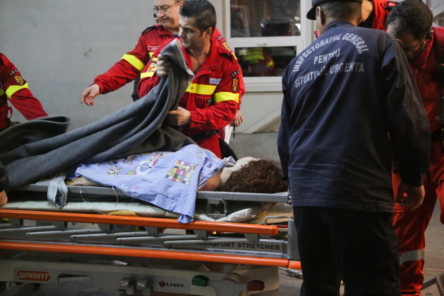 A Colectiv-klubban történt tűz 65 életet követelt, és még több mint 140-en kerültek kórházba. Románia máig nincs felkészülve a súlyos égési sérültek ellátására. | Archív felvétel: ISU