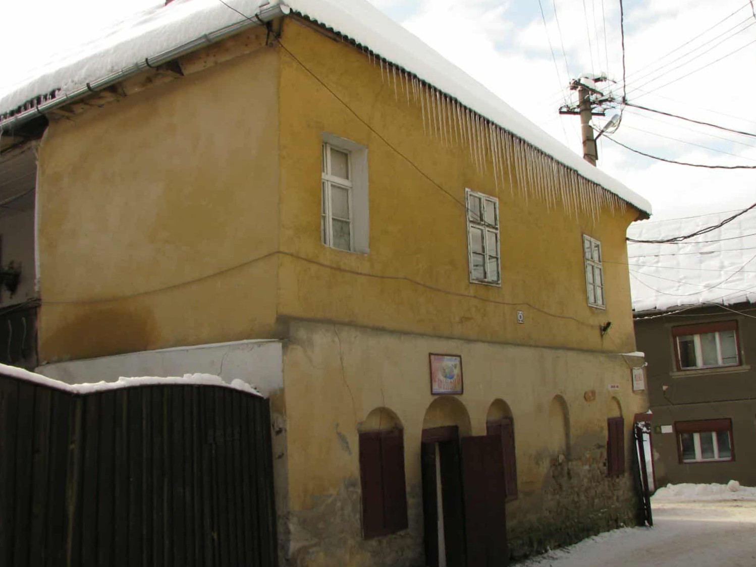 A unitárius volt kántori lak épülete felújítás előtt | Fotó: Basa Emese