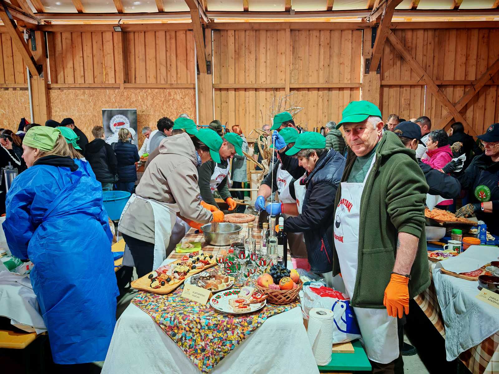 A kurtapataki Vígfiuk asztala