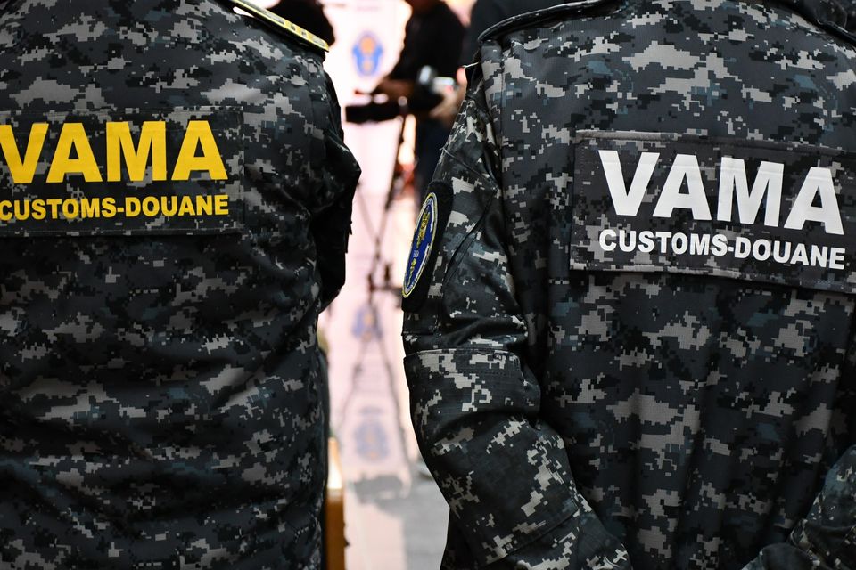 Csökkennek a bérekre szánt kiadások így | Fotó: Autoritatea Vamală Română/Facebook