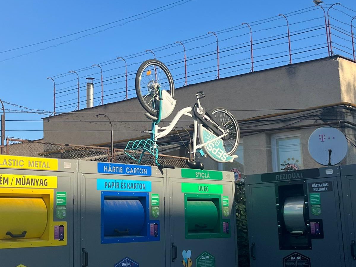 Volt, aki a szemetesen hagyta a biciklit | Fotó: Sepsi Bike