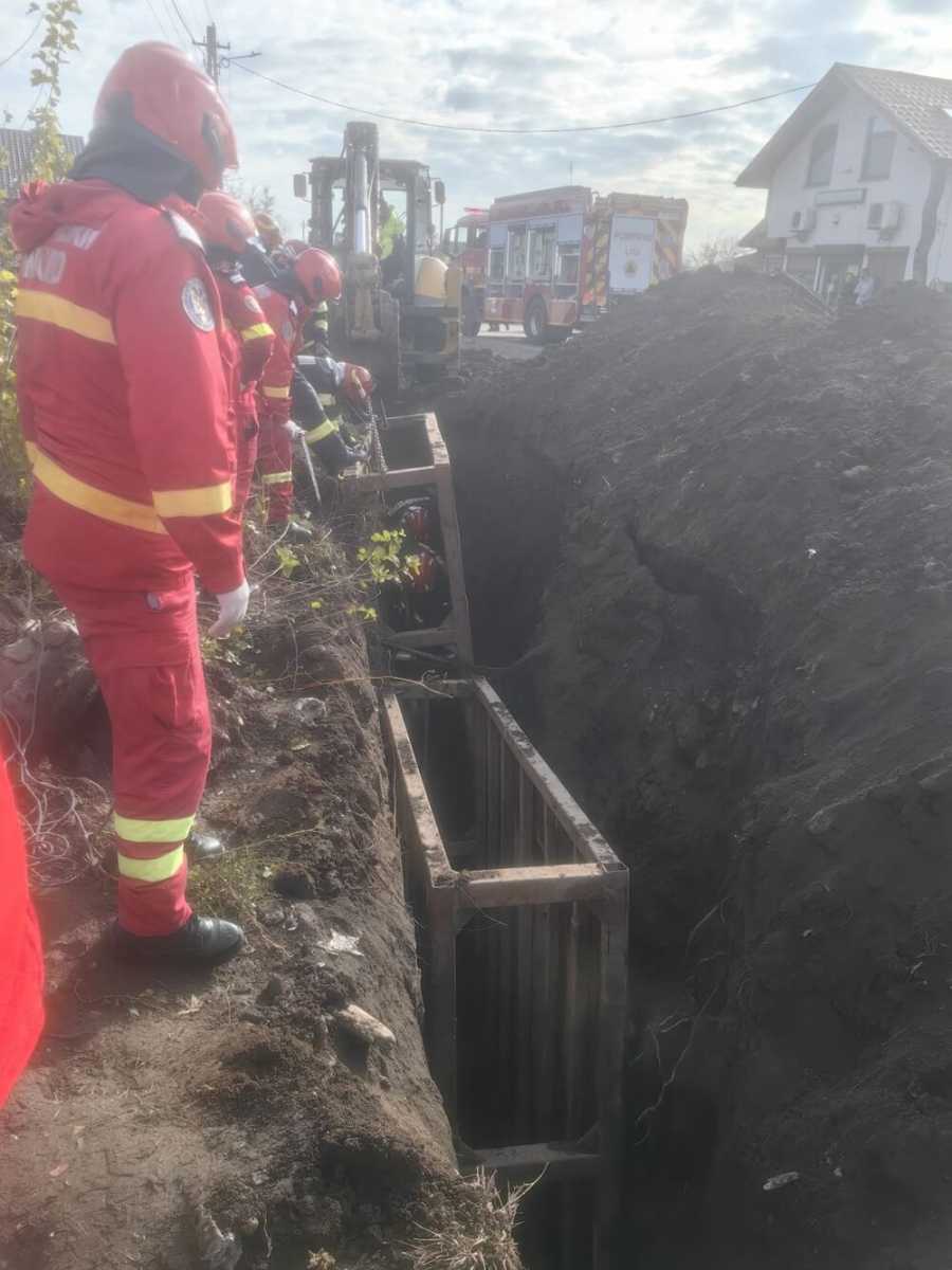 A töltés továbbra is veszélyt jelentett. 