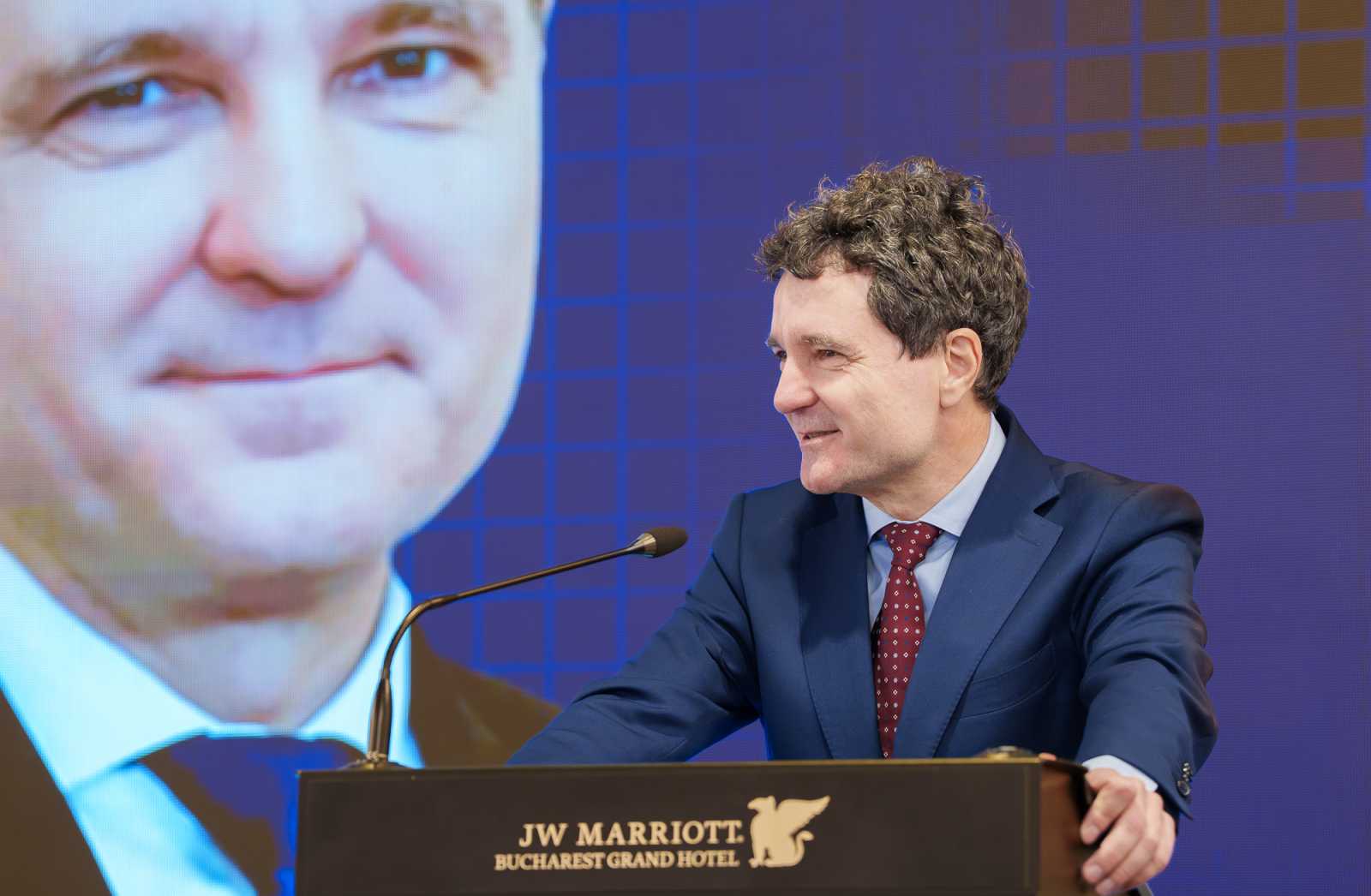 Az elnökválasztás győztese nem hagyja annyiban: perelni fog a közel egymillió lej visszatérítéséért. | Fotó: presidency.ro