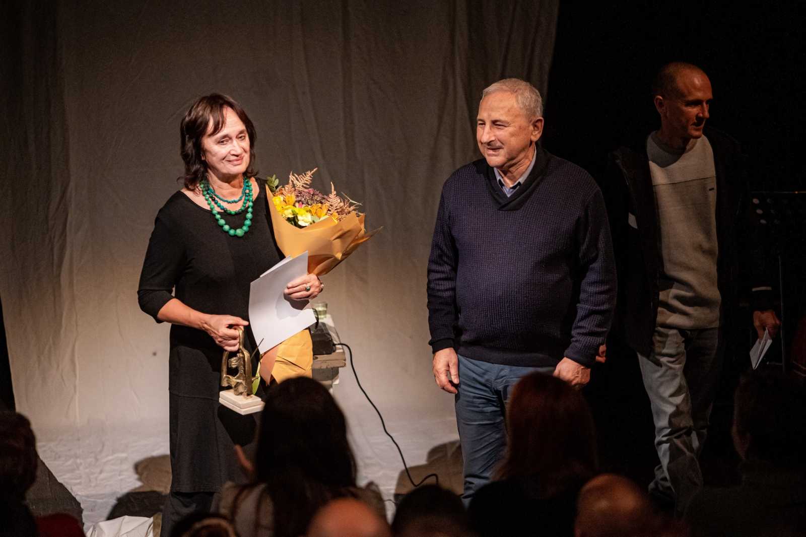 Szőcs Margit 2025 az Év Erdélyi Magyar szerzője-díj nyertese | Fotó: a 31. Könyvvásár szervezői