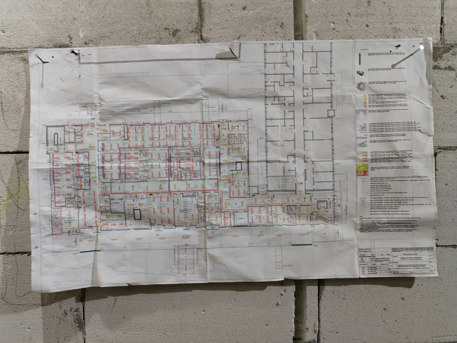 A terveknek megfelelően.