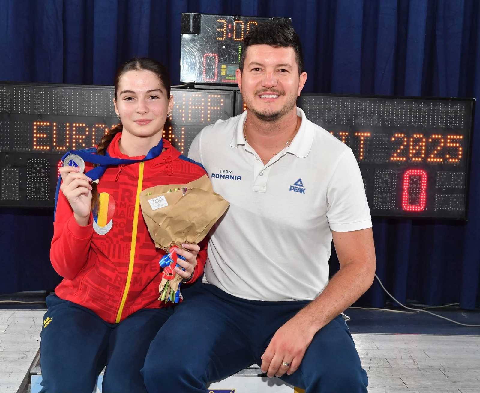 Sikeröröm az edzőjével