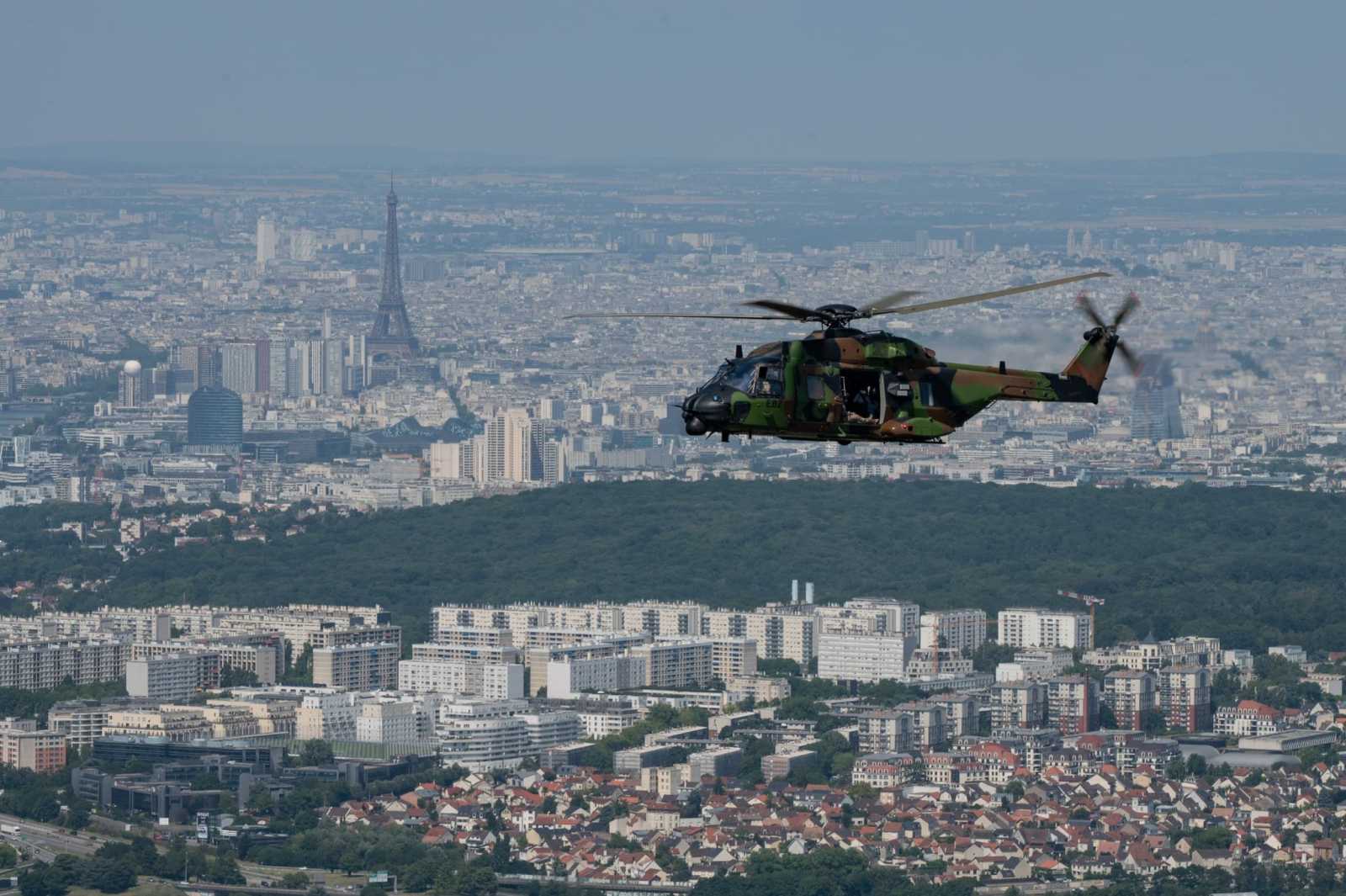 Mandon a francia nép áldozatokra való felkészítésére buzdította a polgármestereket Fotó: Defense Romania Facebook oldala