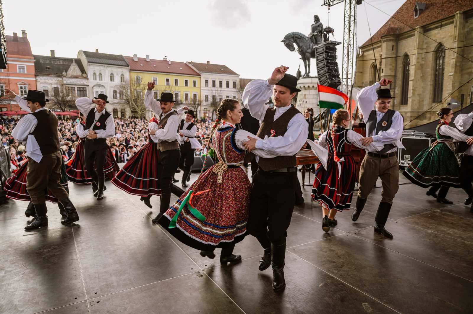 30 éves a Szarkaláb! Fotó: a néptánccsoport Facebook-oldala