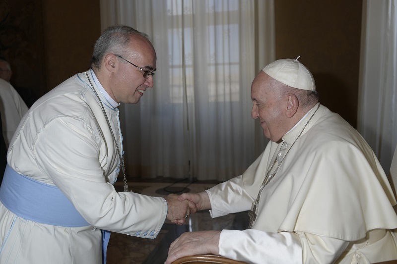 Fejes Rudolf Anzelm és I. Ferenc pápa l Fotó: Facebook/Váradhegyfoki Premontrei Prépostság