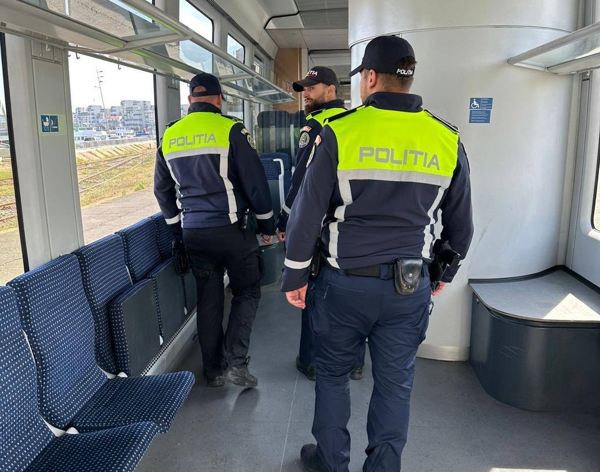 Ellenőrzés a vonaton | Korábbi fotó: Román Rendőrség