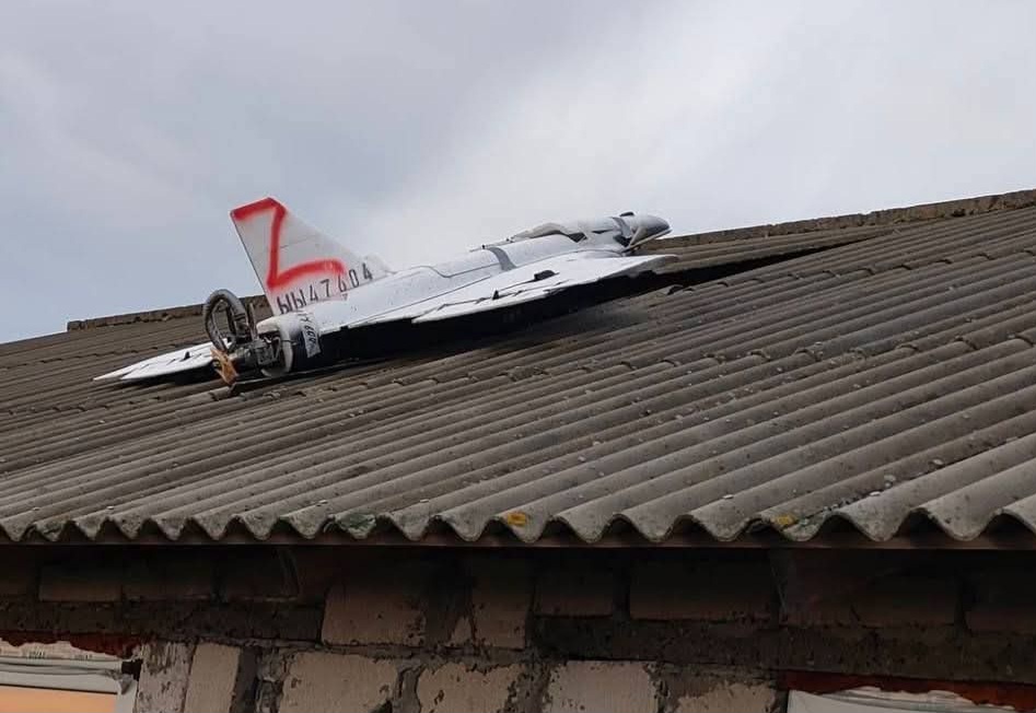 Nem okoztt kárt a Cuhureștii de Jos egyik házára zuhant drón Fotó: a Moldovai Köztársaság rendőrsége 