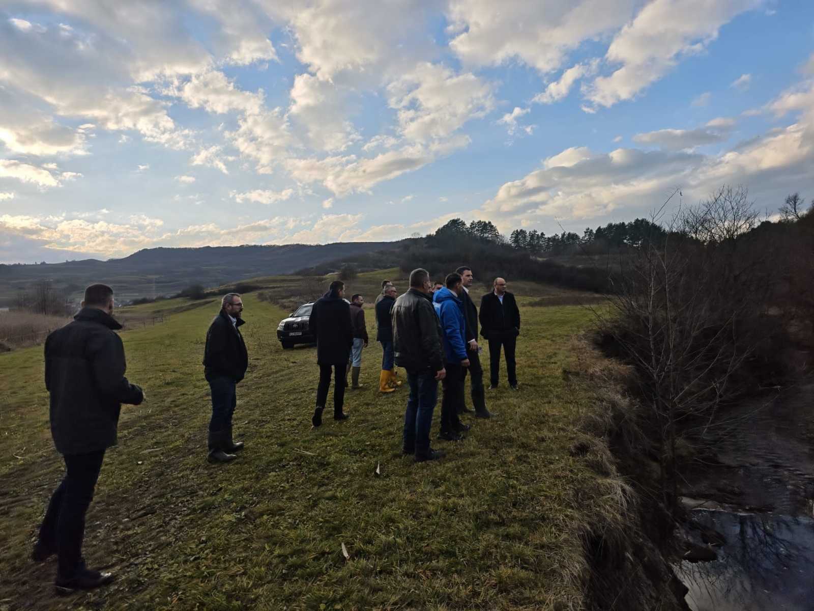 Veszélyes helyzetekben elárasztanak néhány környékbeli kaszálót | Fotó: Maros Vízügyi Hatóság