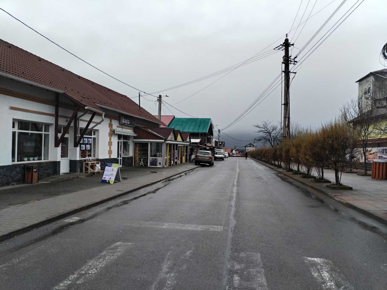 Üres utcák,nagy a csend Parajdon.