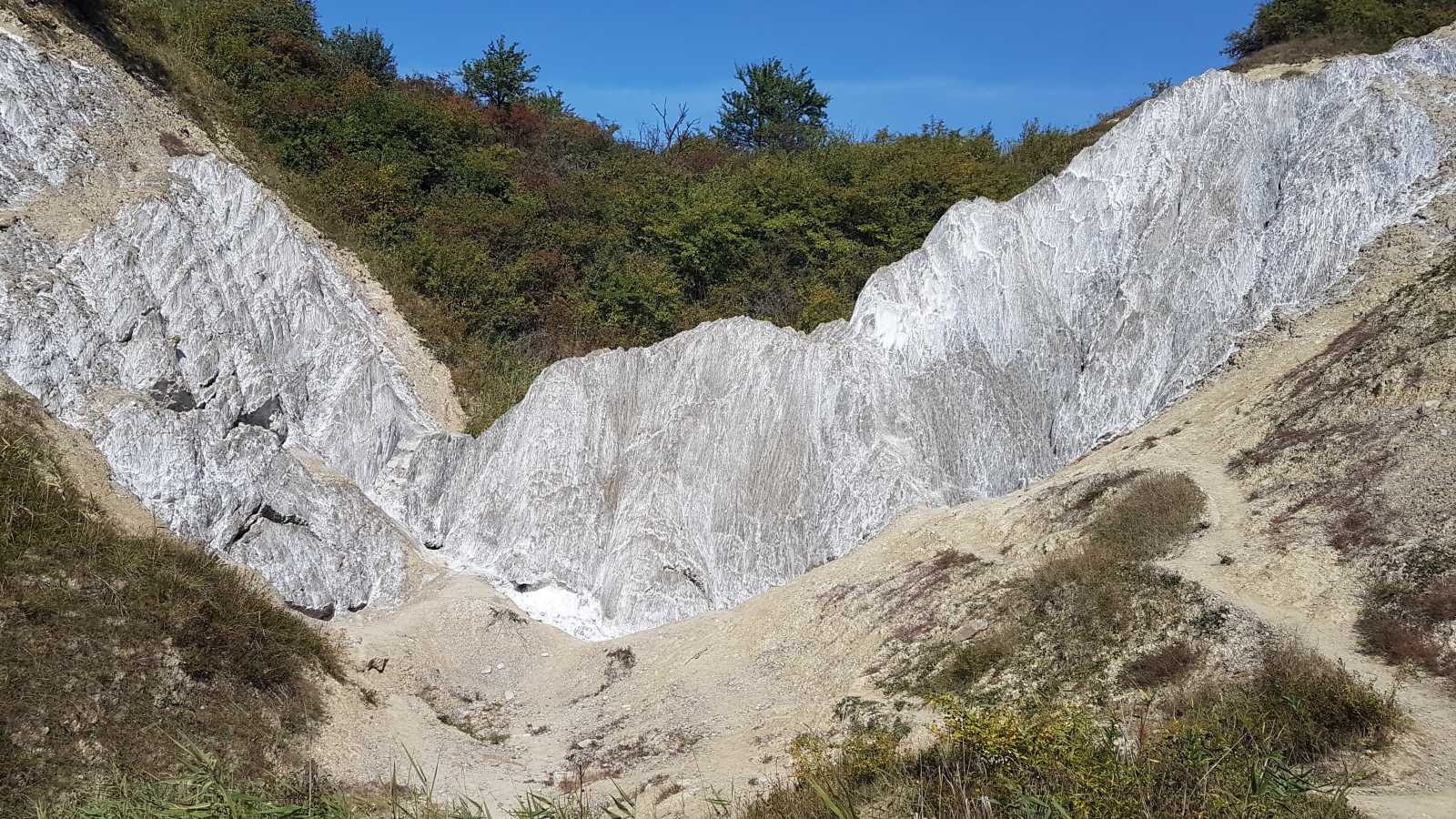 Só rengeteg van: sómasszívumok a Sószorosban Parajdon. | Fotó: Wikipédia